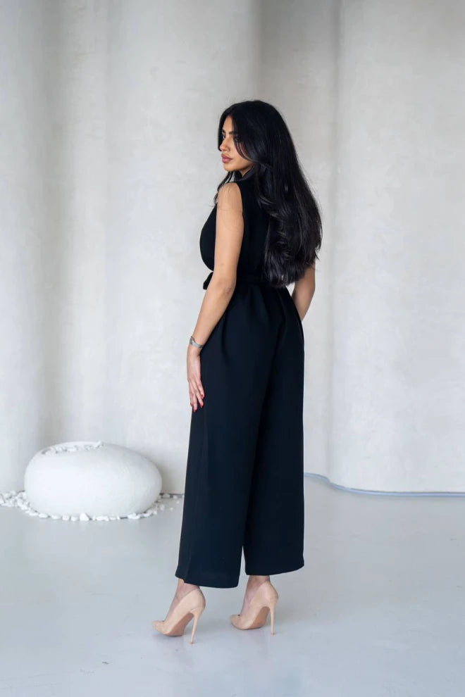 Linen jumpsuit in black color C:195