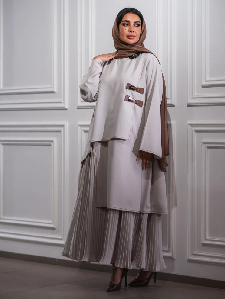 ABAYA LIGHT BIEGE PLEATED WITH SMALL BROWN BELT C:6455 BEAGE
