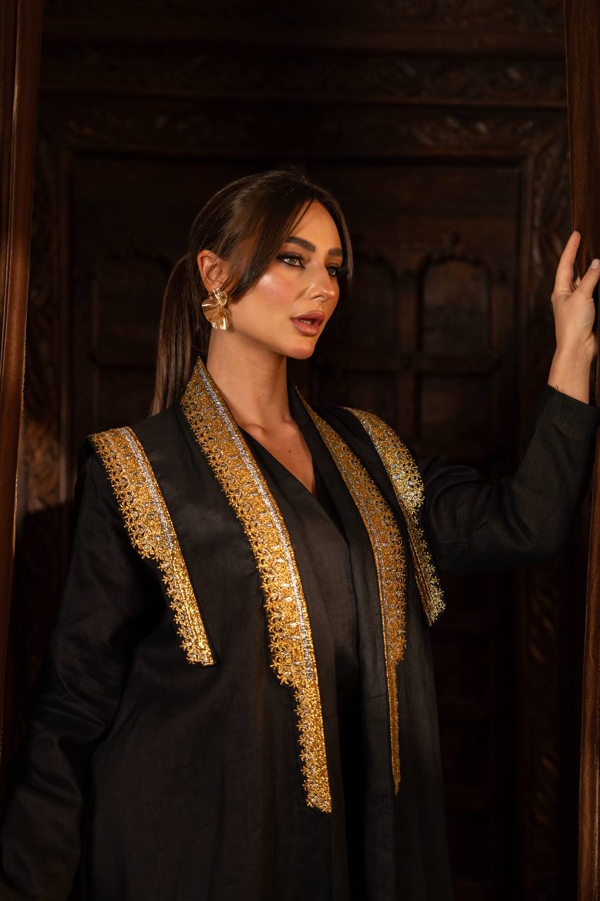 Linen abaya in black with embroidery. C:6762