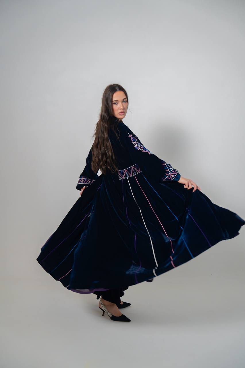 Velvet abaya with unique embroidery. C:6709