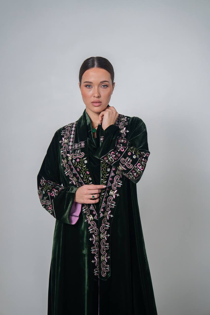 Embroidered velvet abaya, olive green. C:6708