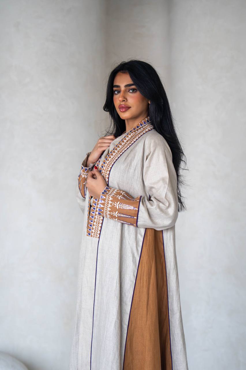 Linen abaya in light beige with embroidery C:6588 Light Beige