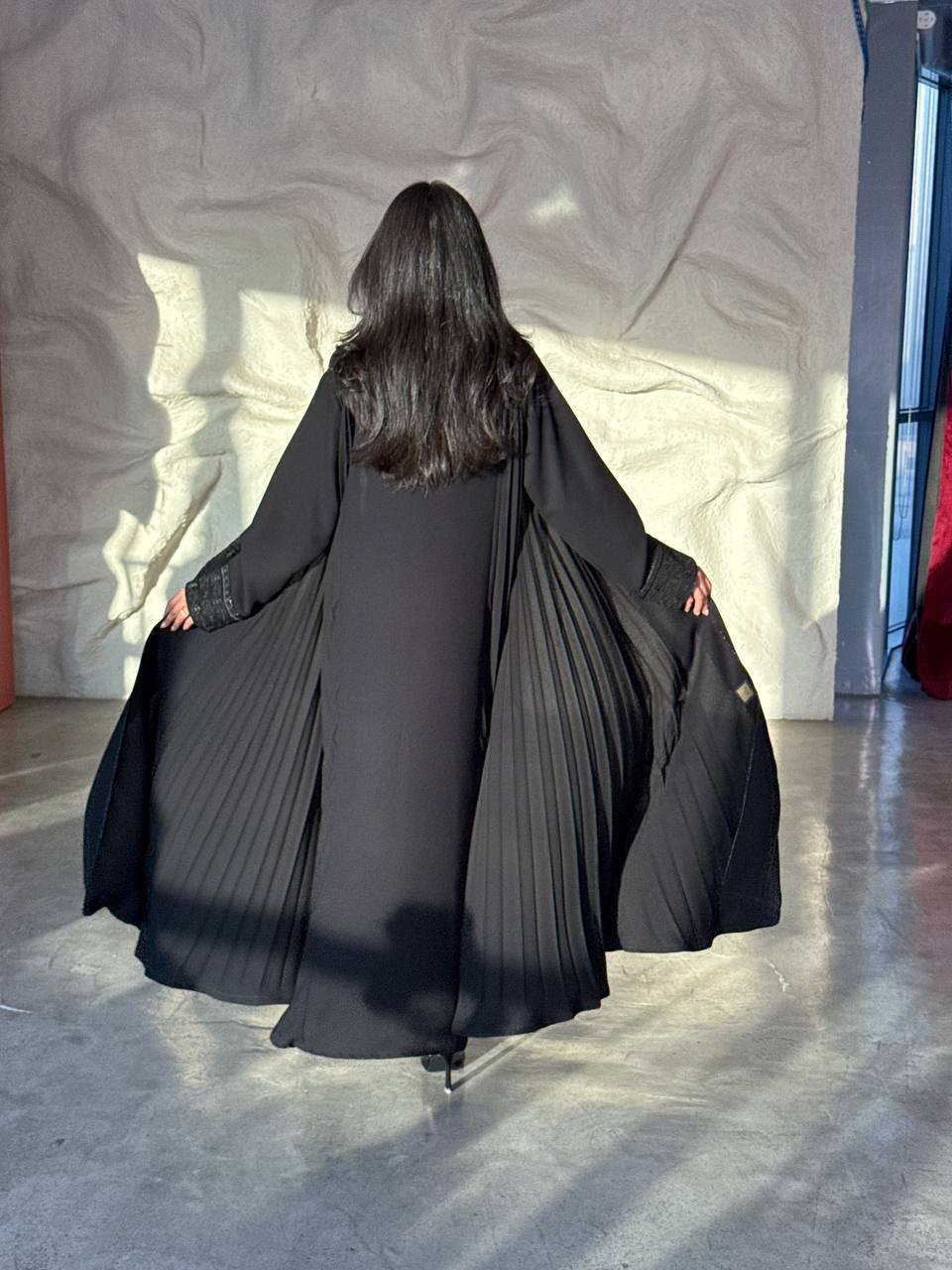 Crepe abaya with blouse and pants, in black.C:6659 Set