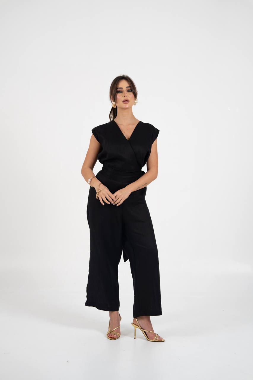 black linen jumpsuit. C:102 Black