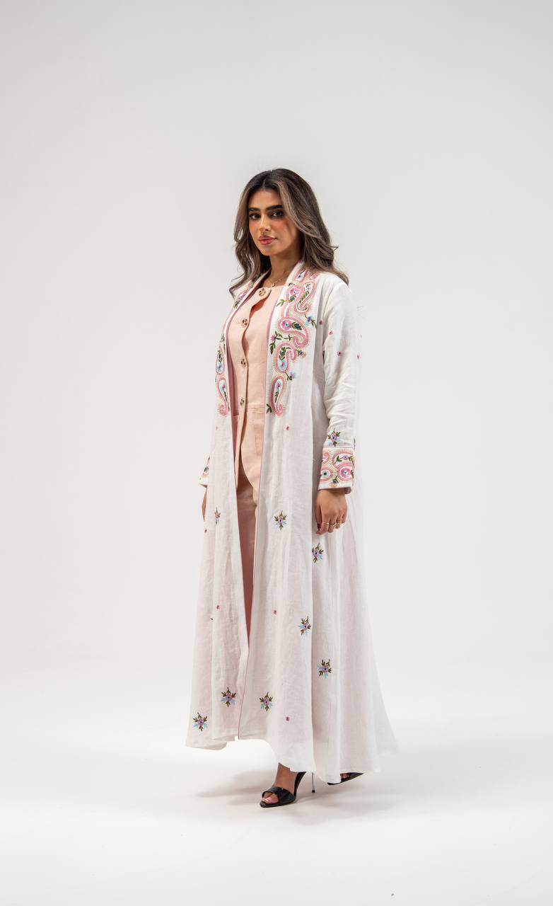 Linen abaya in white with embroidery . C:6772