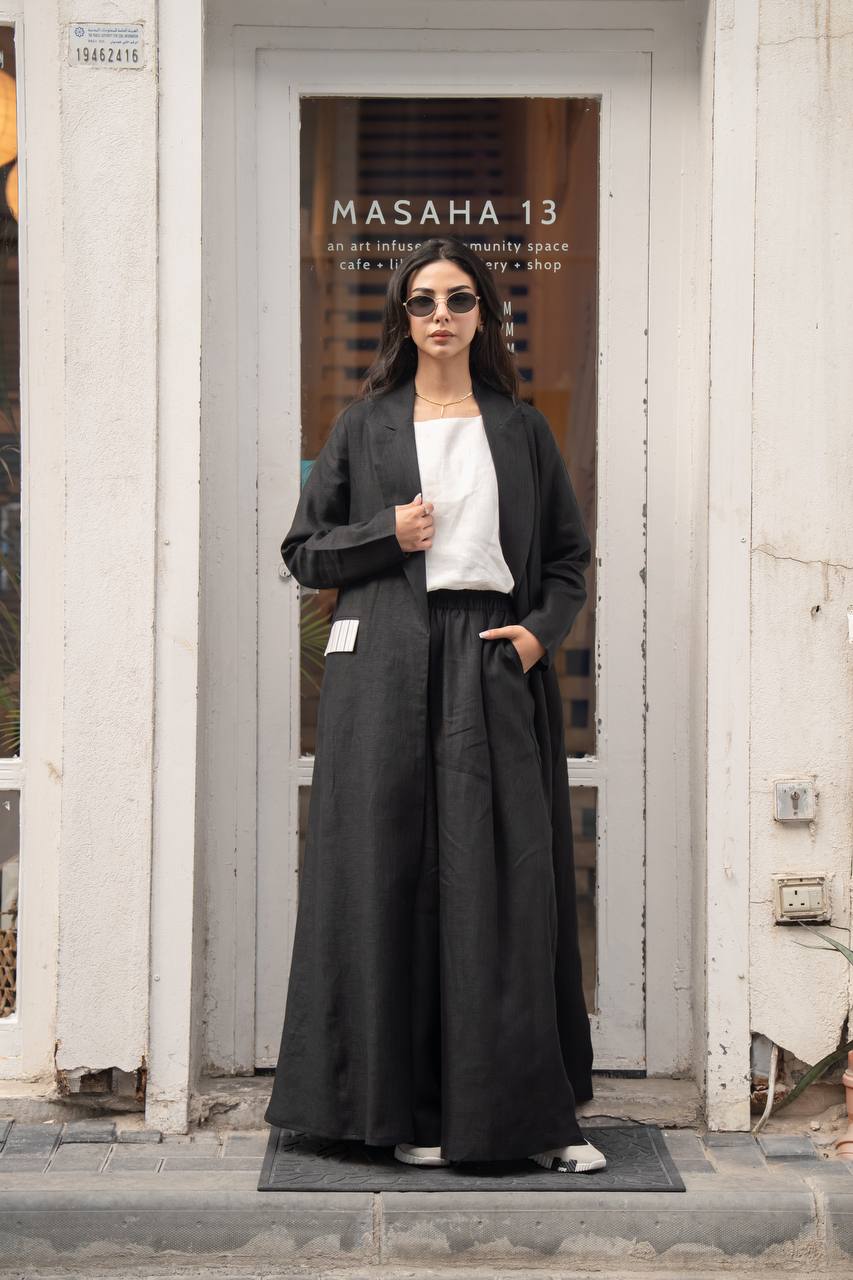 Linen abaya in black. C:6777