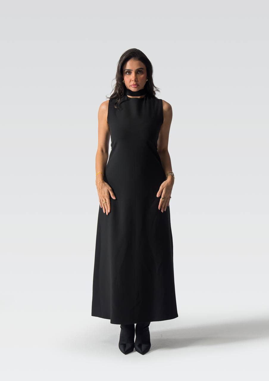 Black crepe dress.C:218 Black