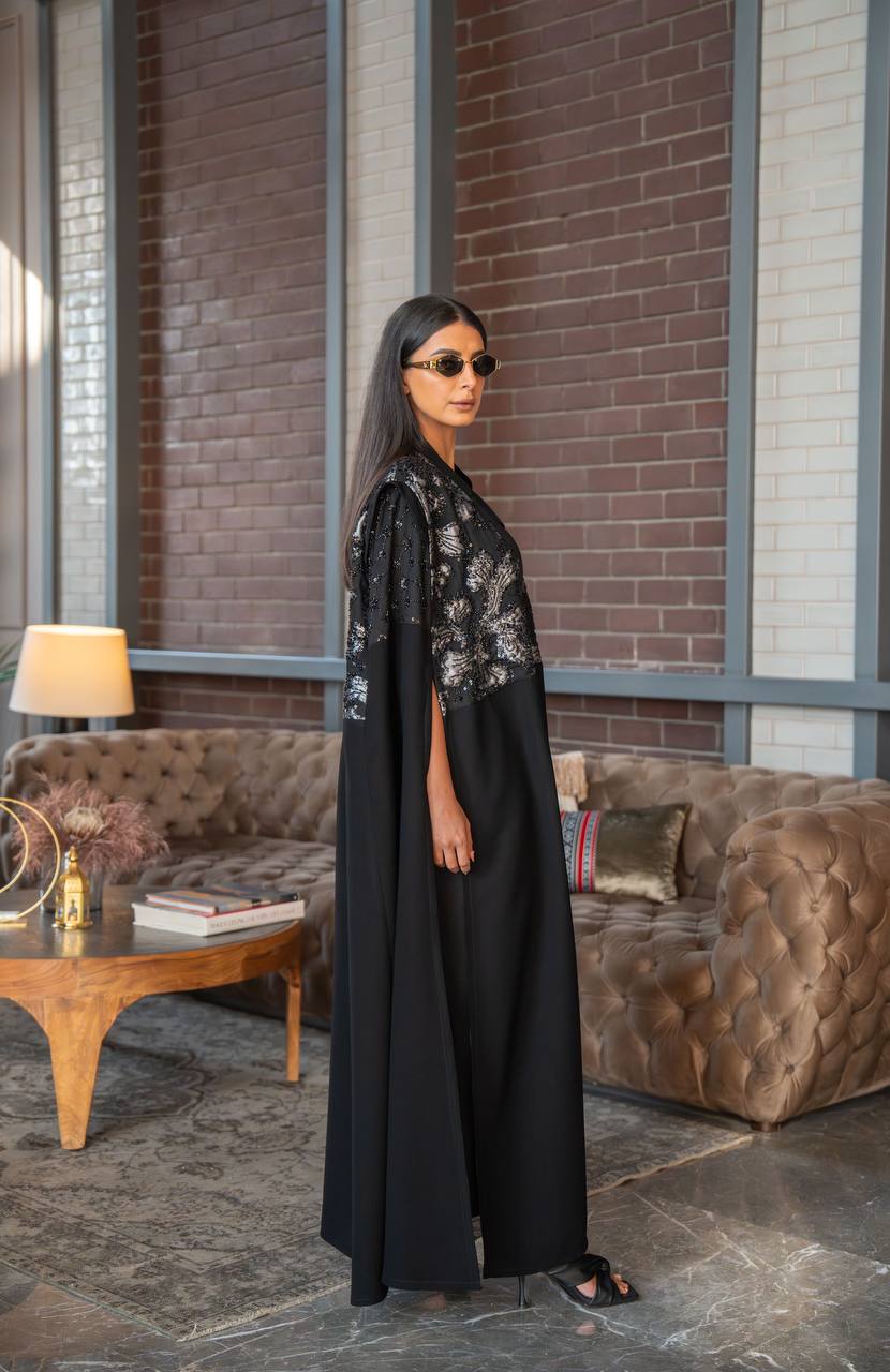 Black crepe abaya with embroidery C:6596 Black (Free size)