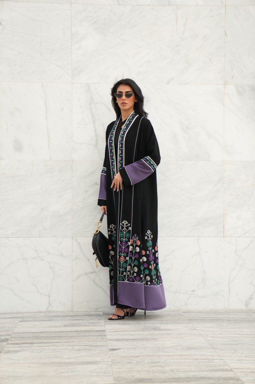 ABAYA CREPE WITH EMBROIDERY C:6379