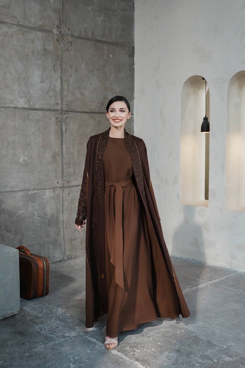 Lenin Abaya in brown with embroidery C: 6600 Brown
