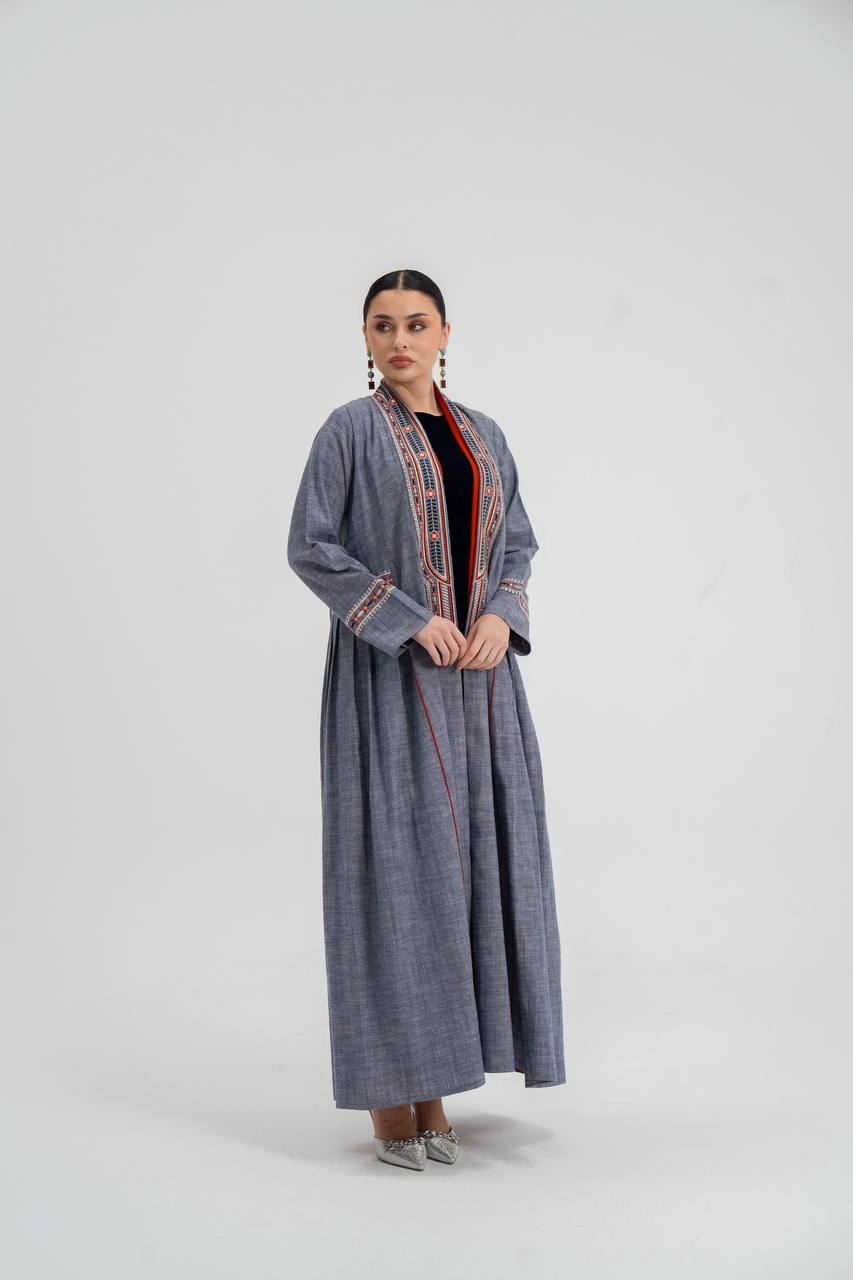 Linen abaya in gray with embroidery. C:6750