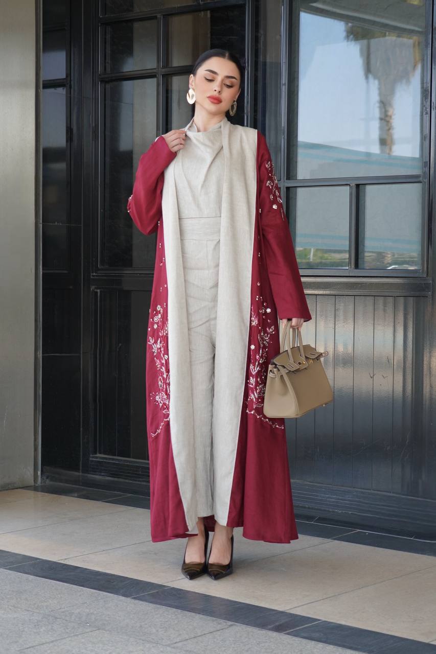 عباية لينن باللون العنابي مع شك يدوي . C:6753