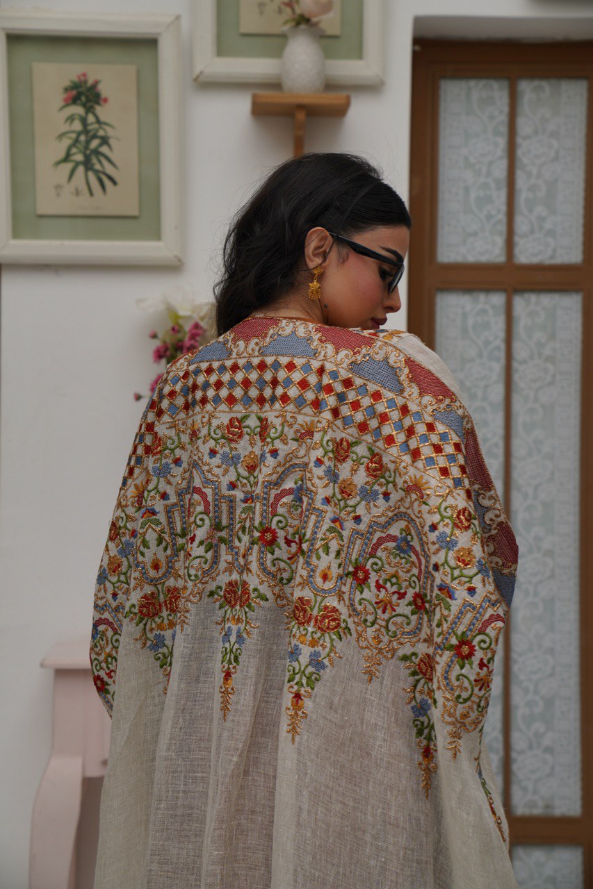 ABAYA BESHT LINEN WITH EMBROIDERY . C:6412