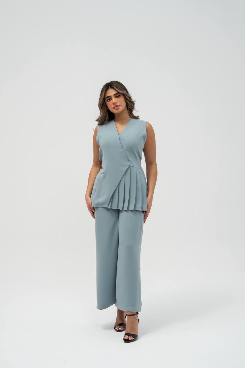 Vest and trousers set, sky blue crepe. C:232
