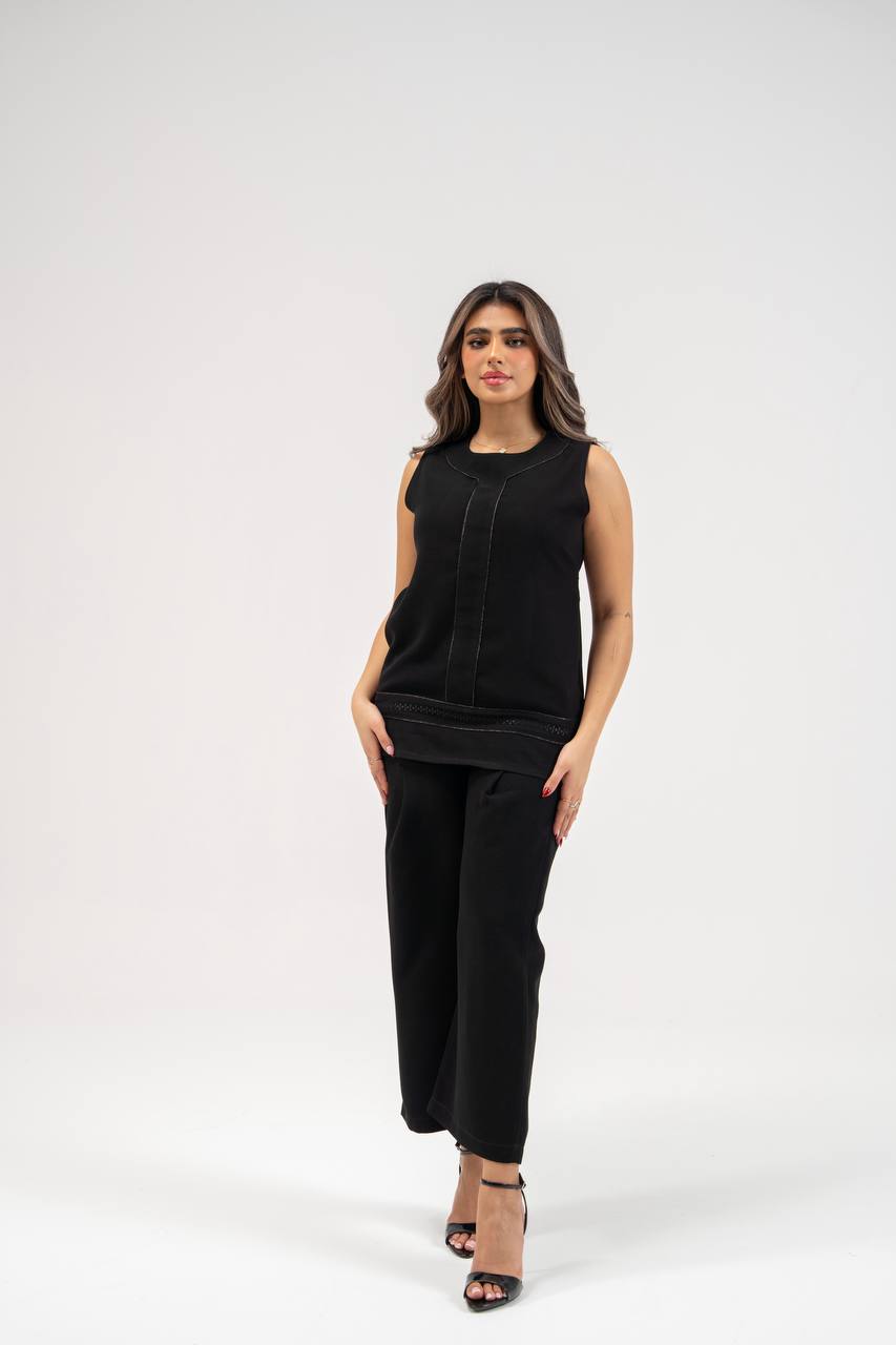 Blouse and pants set, black crepe. C:231 black