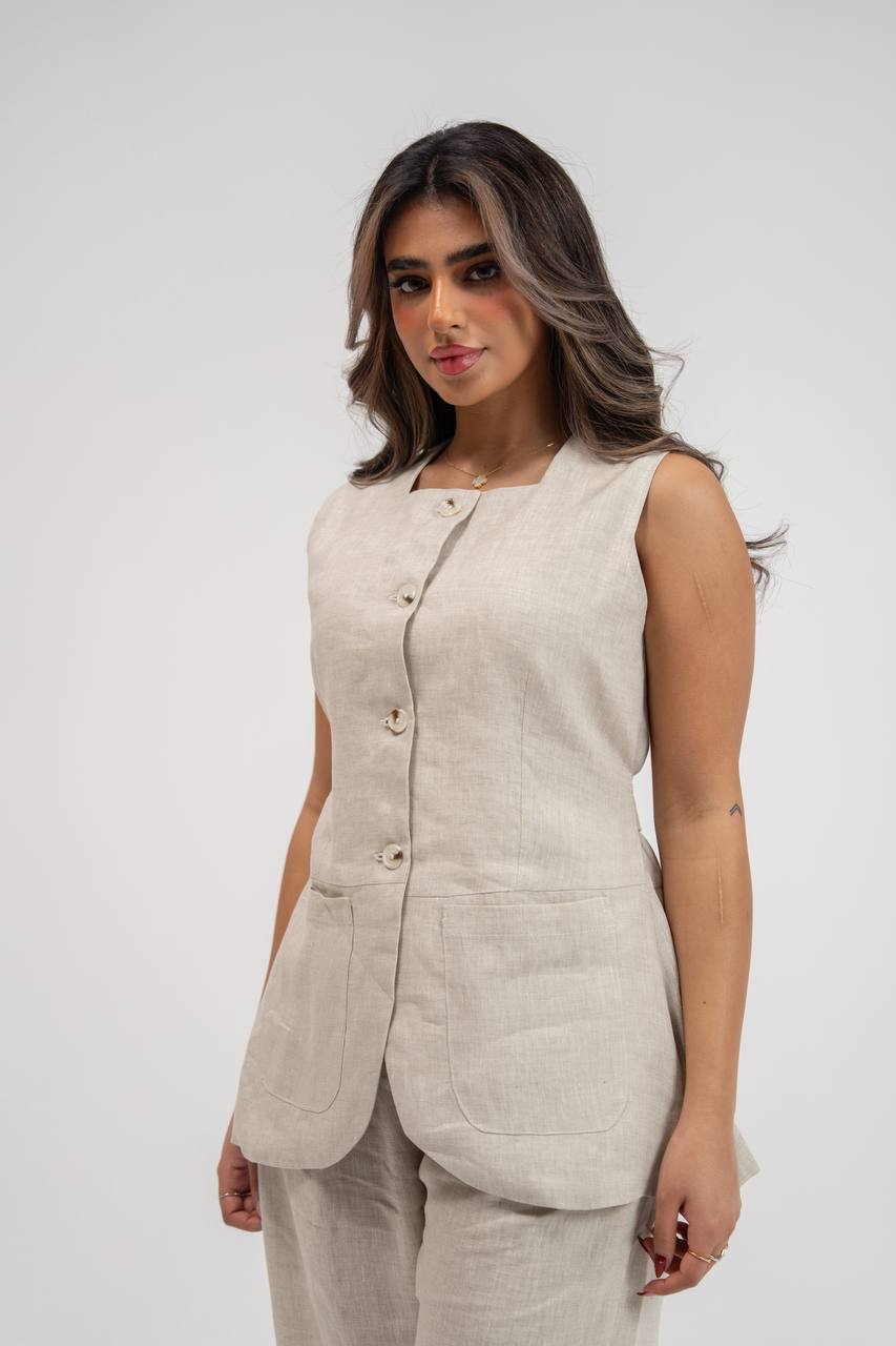 Vest and trousers set, beige linen. C:230