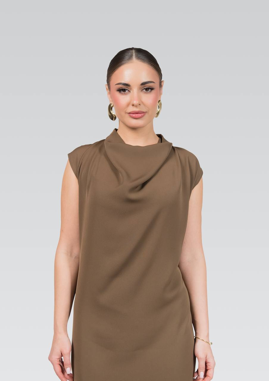 Brown crepe dress.C:259 Brown