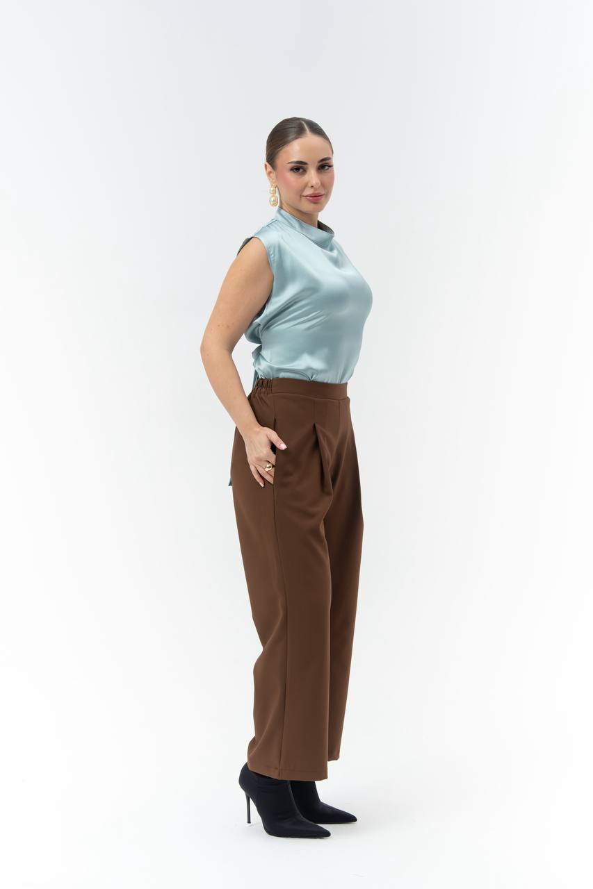 Crepe blouse and trousers set.C:262