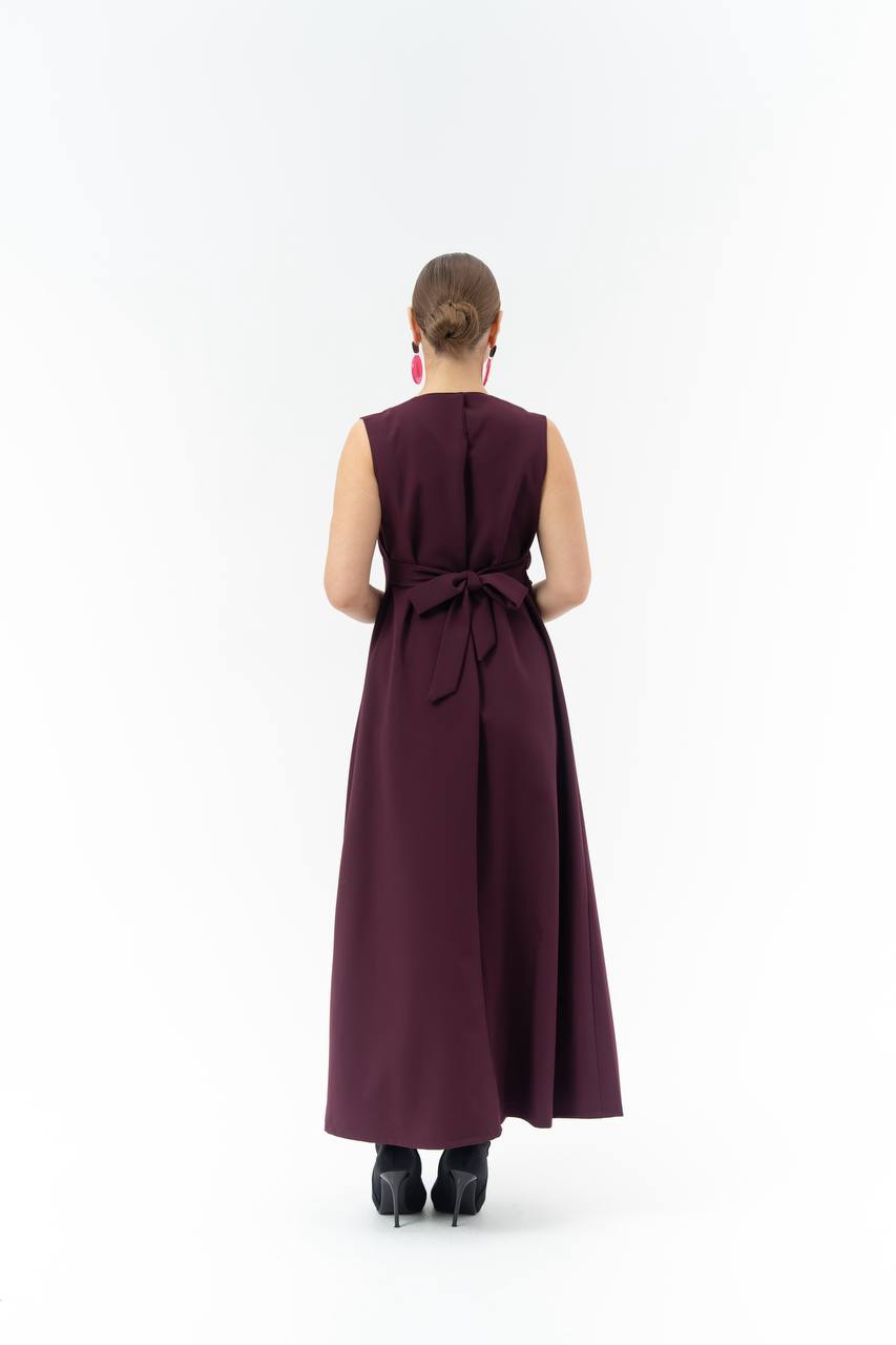 Burgundy crepe dress.C:257