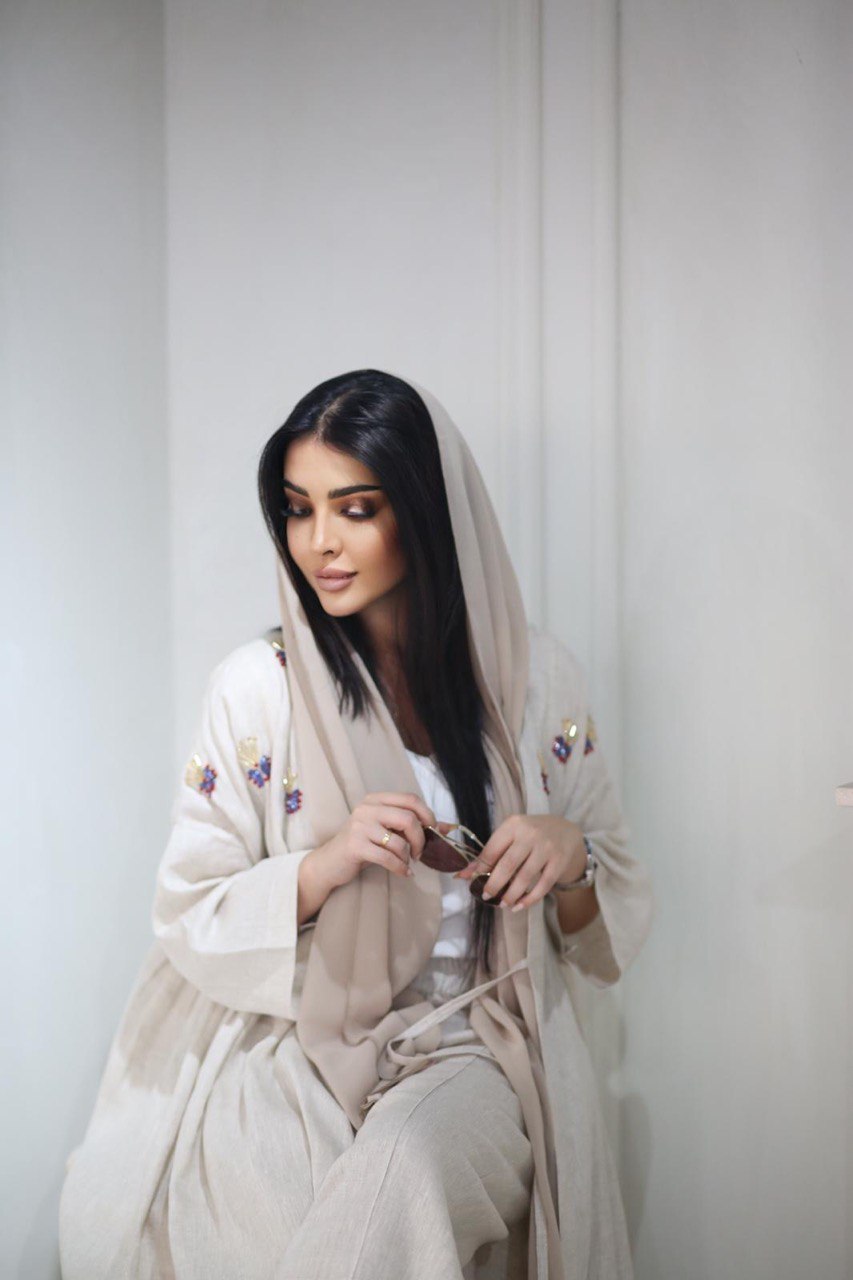 ABAYA LINEN BEIGE WITH HAND EMBROIDERY C:3026beige (Free size)