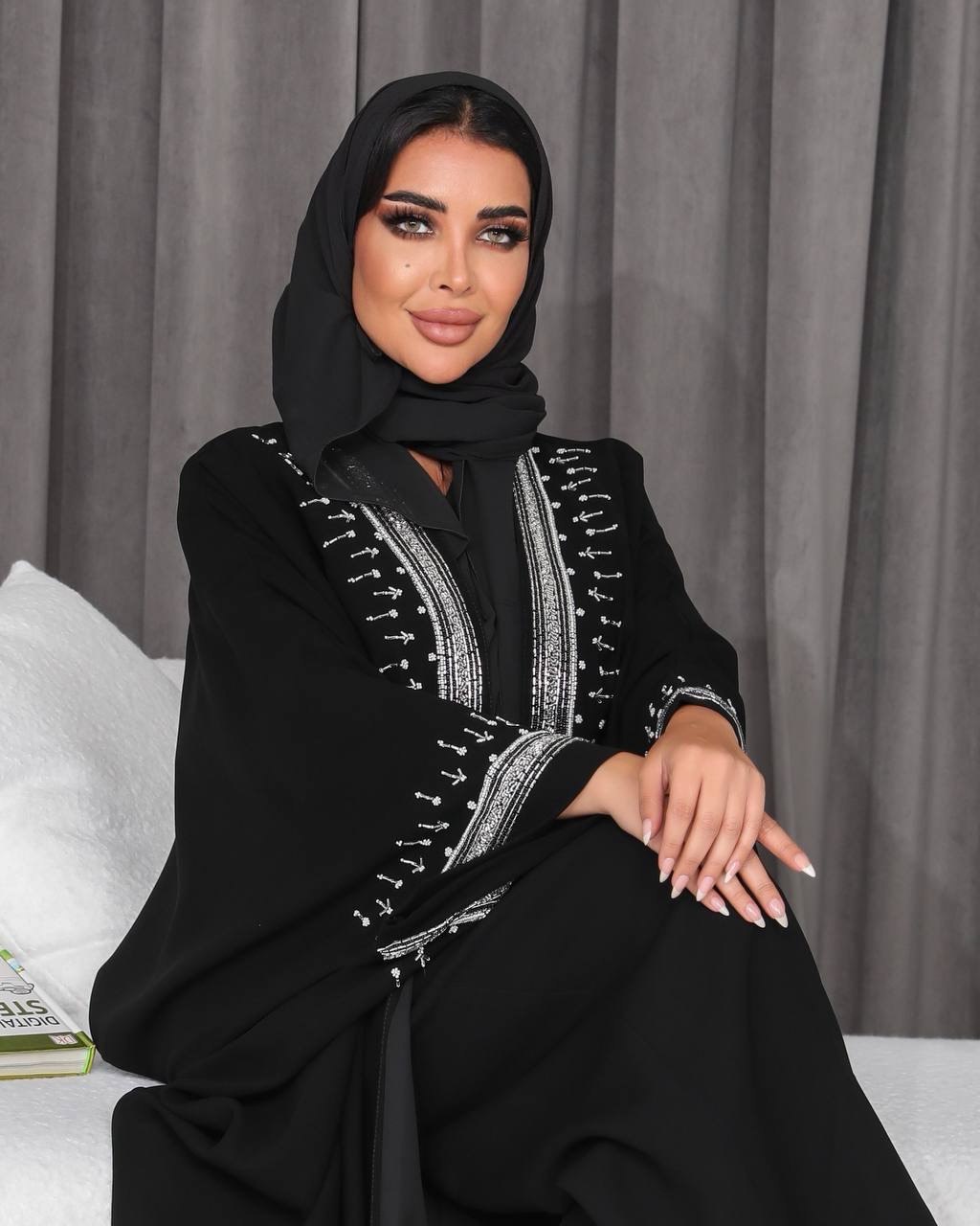 ABAYA BESHT CREPE WITH HANDMADE BEAT 6300 (Free size)