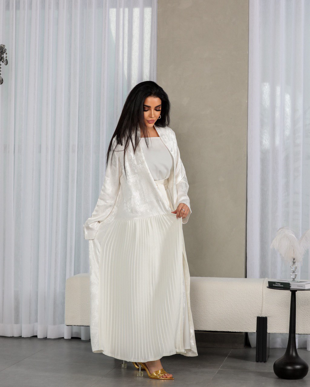ABAYA CREPE WITH PLEATED C:6419WITHE