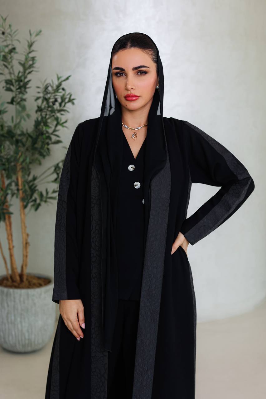 Black crepe abaya with jacquard and pleats on the edges C:6675