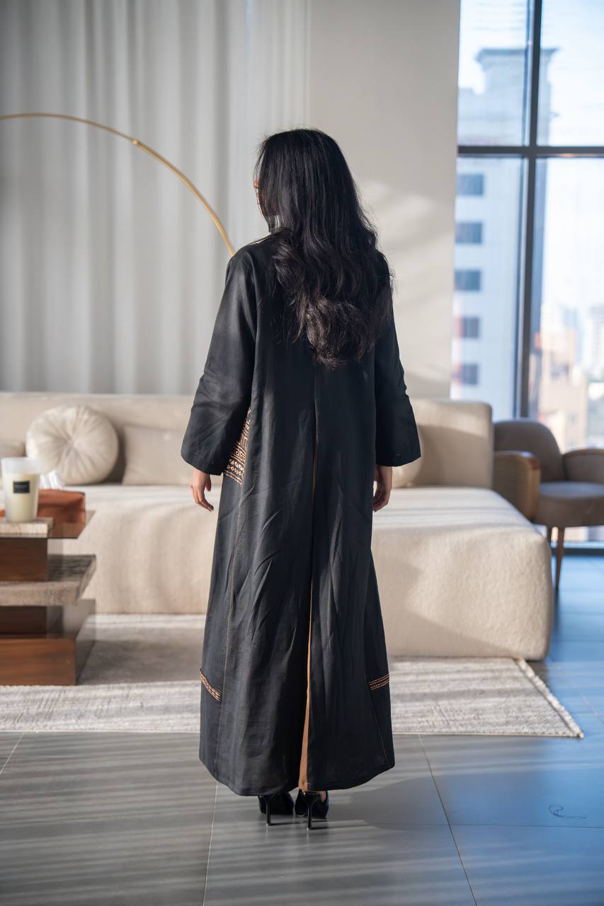 Linen Blazer abaya in black, with embroidery.C:6687
