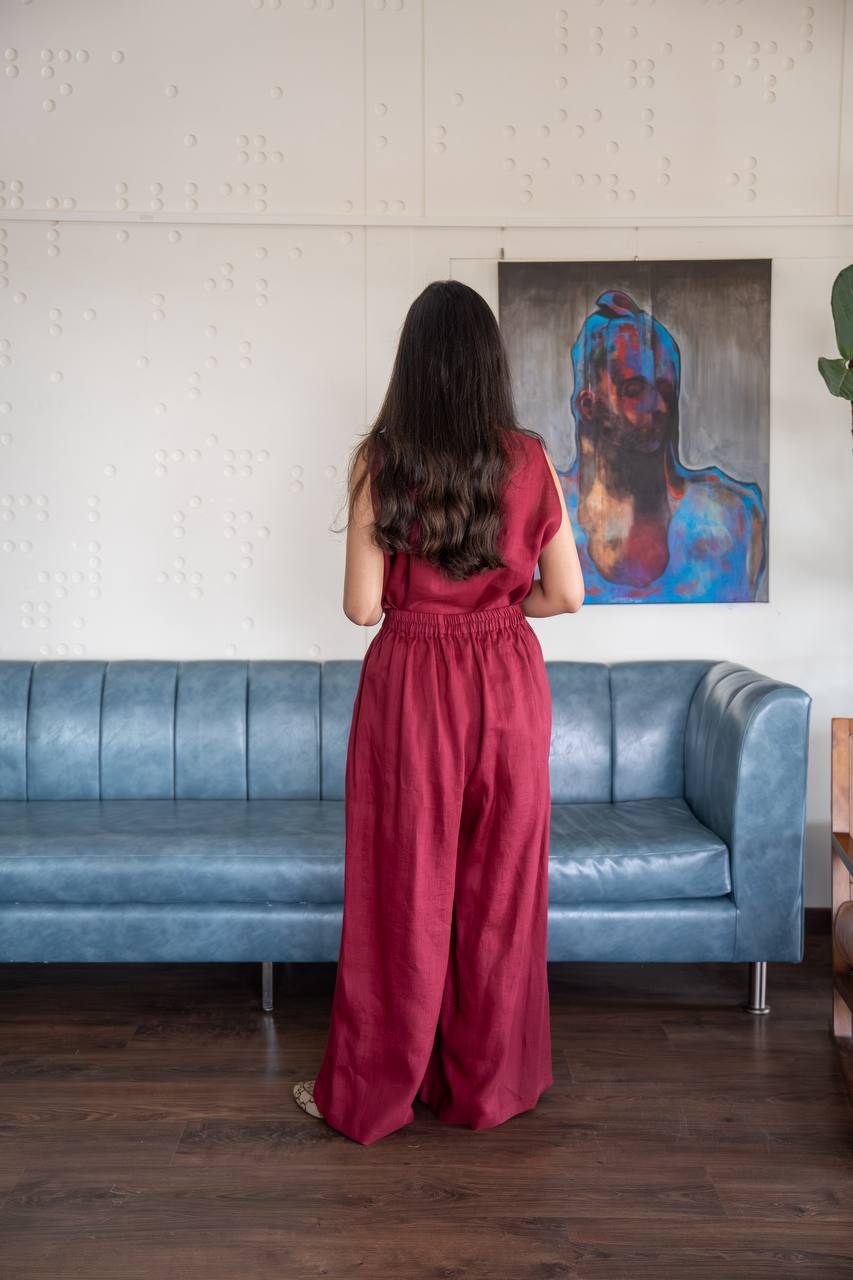 Red linen blouse and pants set. C: 235 red