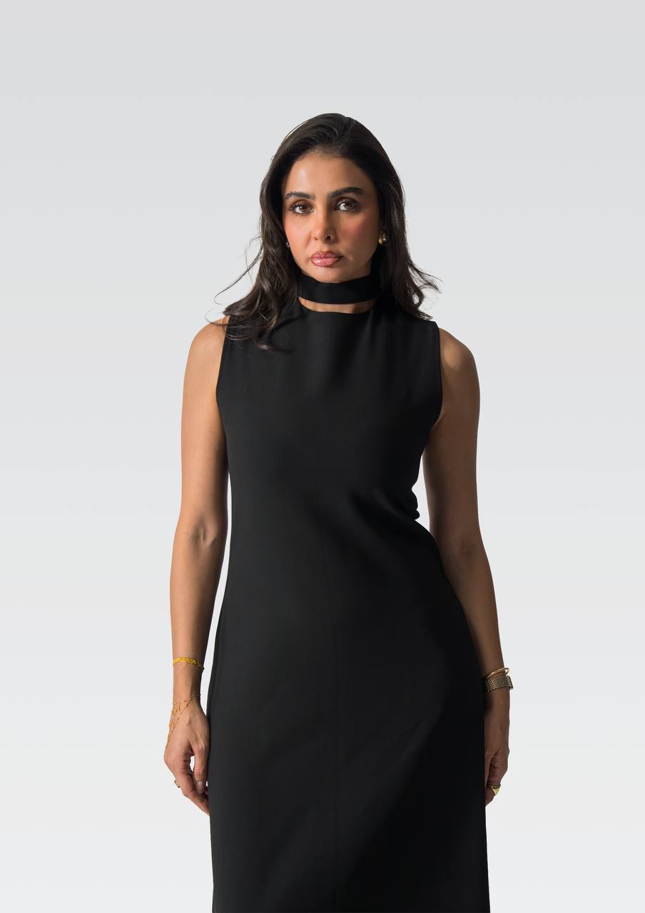 Black crepe dress.C:218 Black