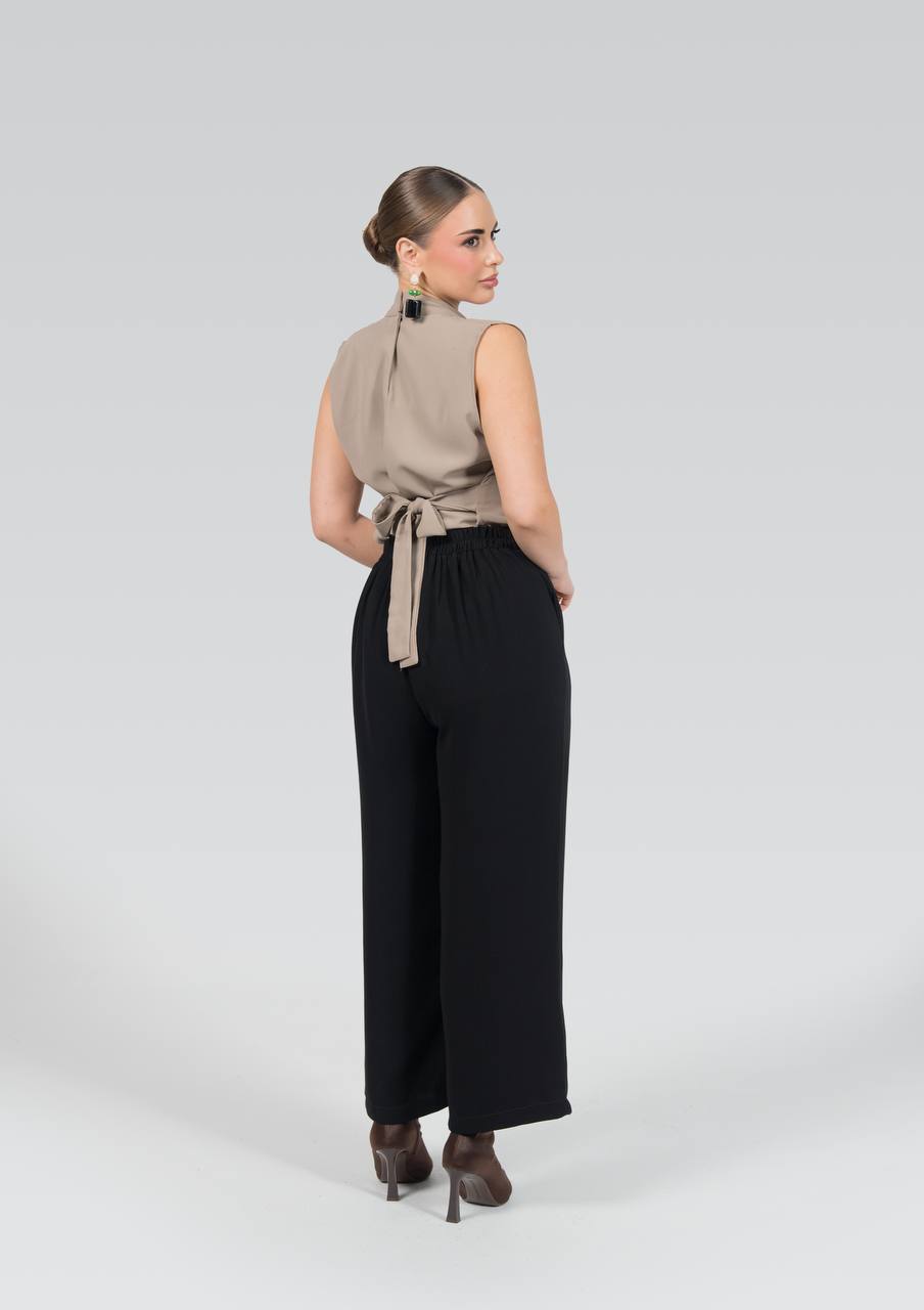 Blouse and trousers set.C:260
