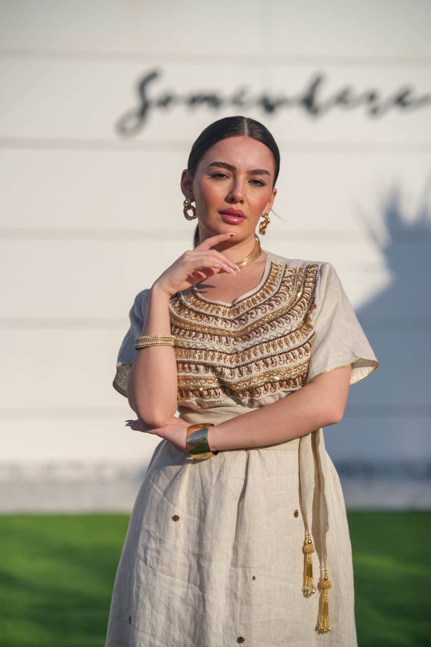 Bisht made of burlap and linen dress, in light beige with hand embroidery C:6618