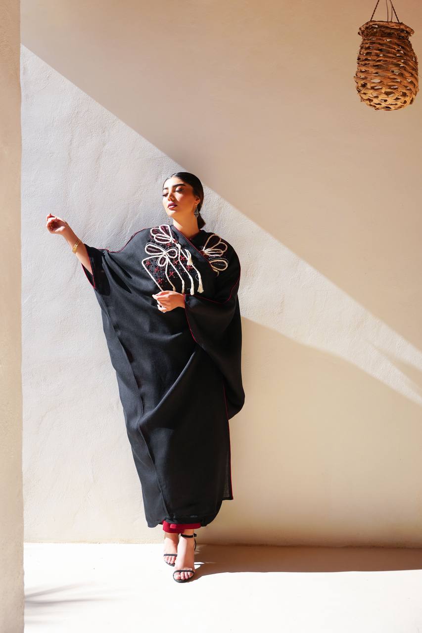 Abaya made of burlap fabric, black , with embroidery C:6612 (Free size)