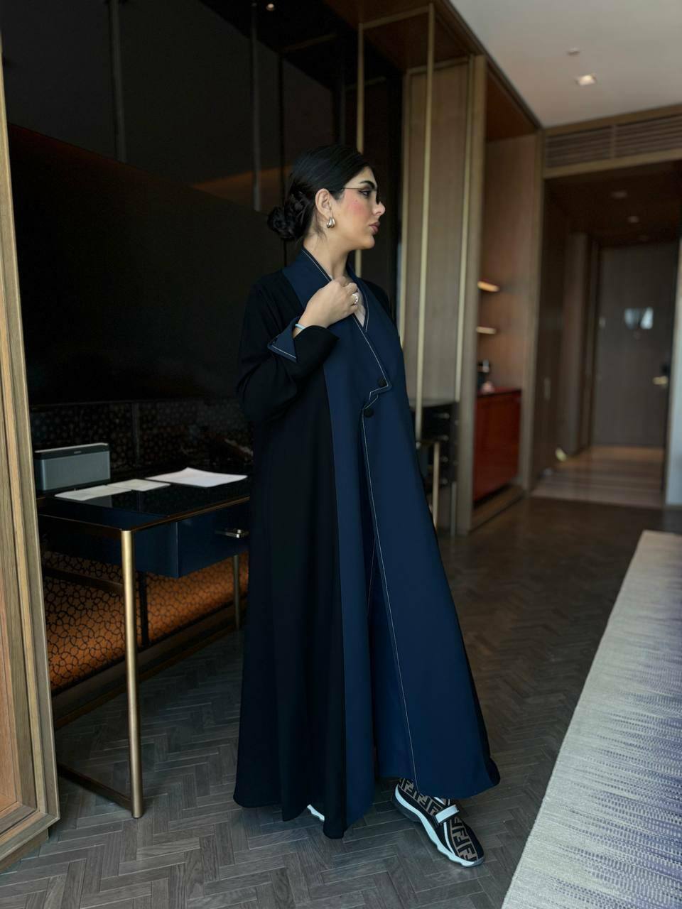 Crepe abaya in two colors black and navy C:6510-1 Black-Blue