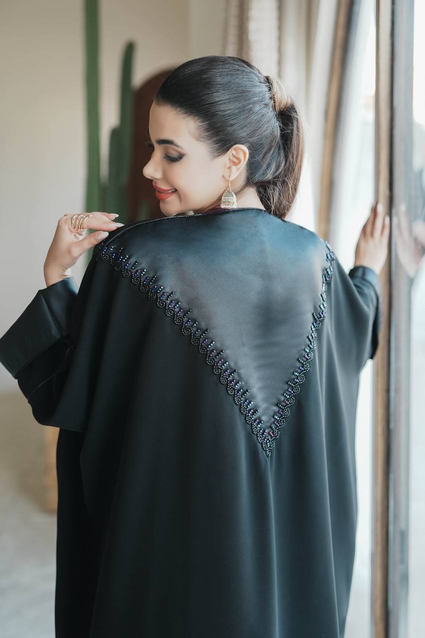 Crepe abaya with satin, black with embroidery C:6599 Black