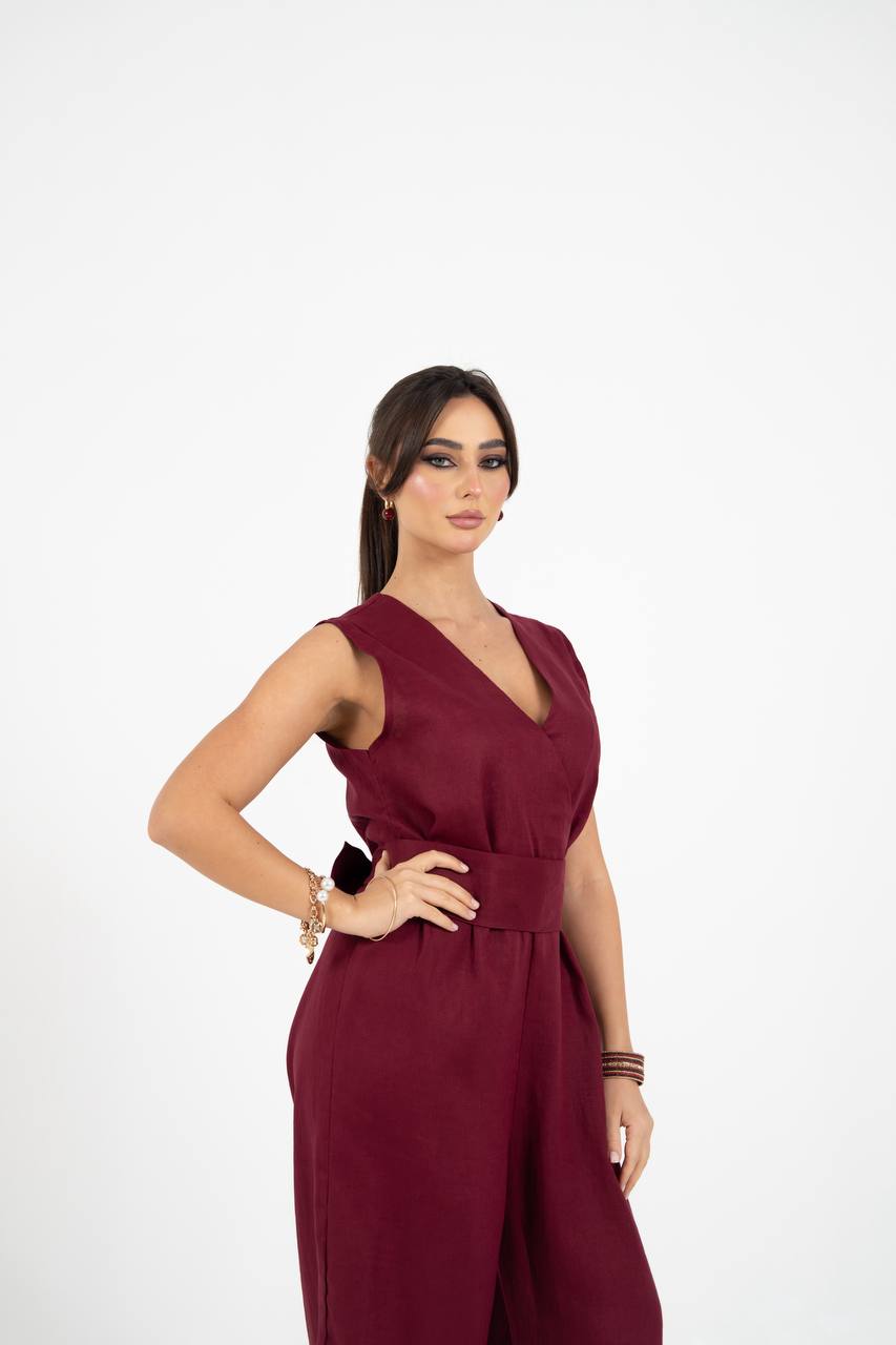 Burgundy crepe jumpsuit.C:102 red