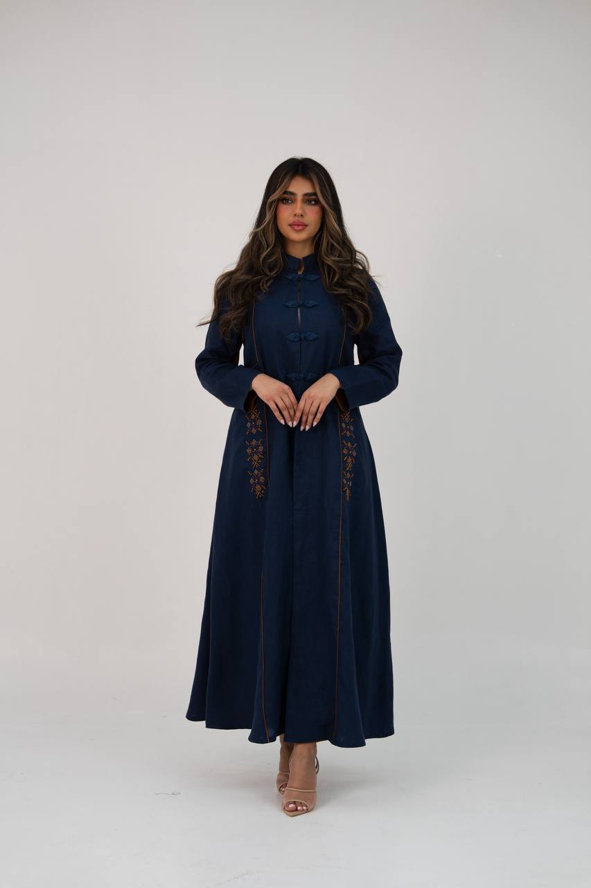 عباية لينن باللون الكحلي مع شك يدوي . C:6766