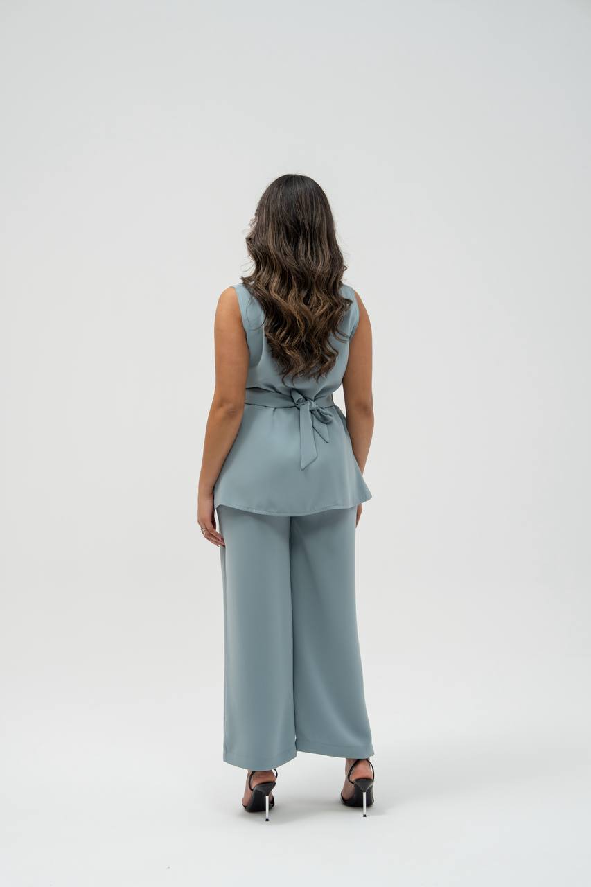 Vest and trousers set, sky blue crepe. C:232