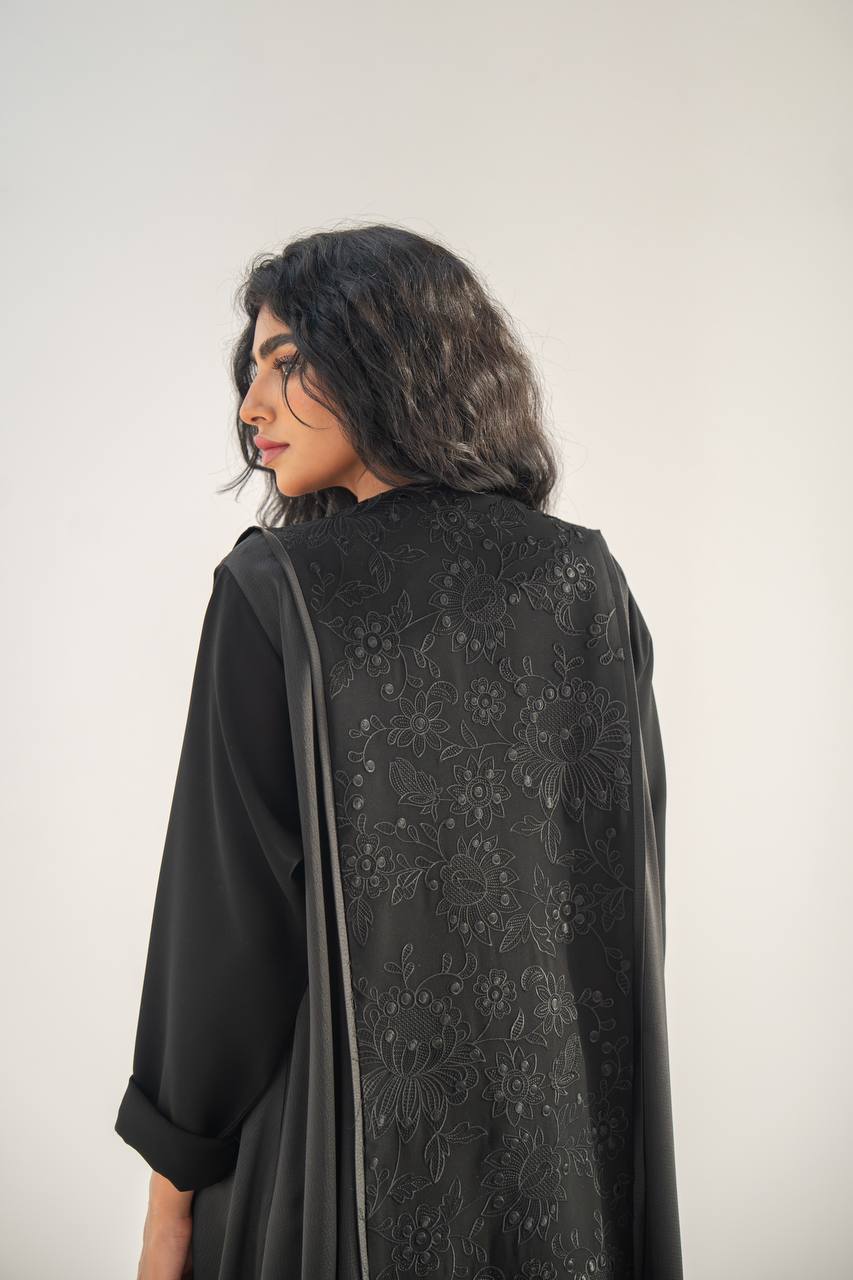 Black crepe abaya with embroidery on the back C:6654