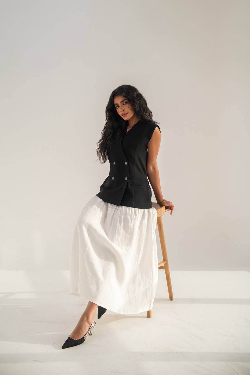 Black crepe vest with linen skirt C:208