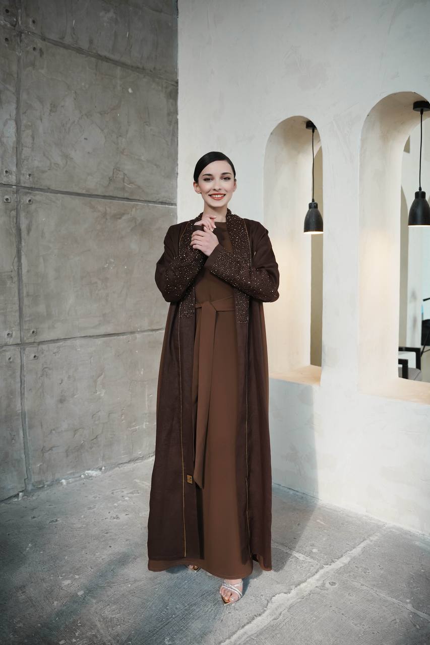 Lenin Abaya in brown with embroidery C: 6600 Brown
