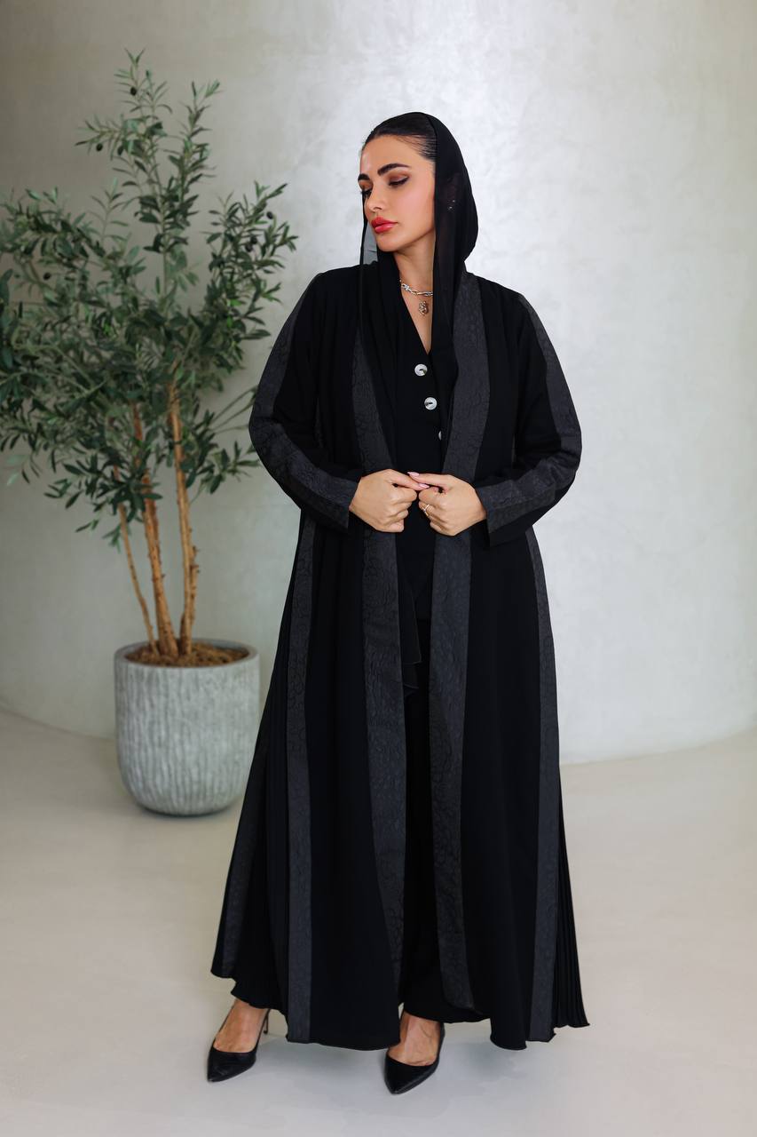 Black crepe abaya with jacquard and pleats on the edges C:6675