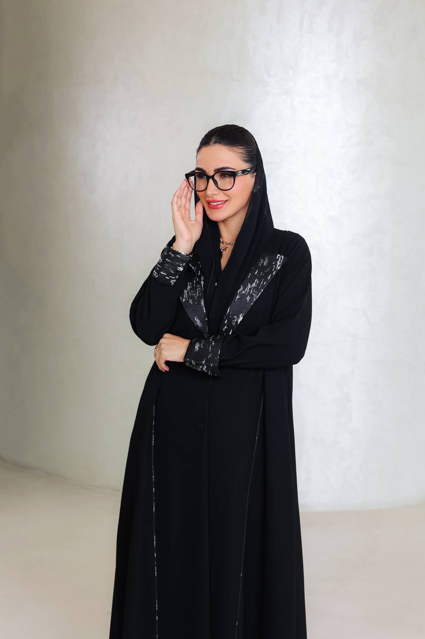 Elegant Black Crepe Abaya with Jacquard Details C:6678