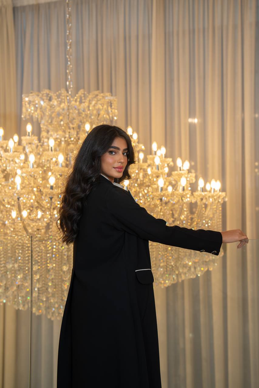 Black crepe blazer abaya. C:6707