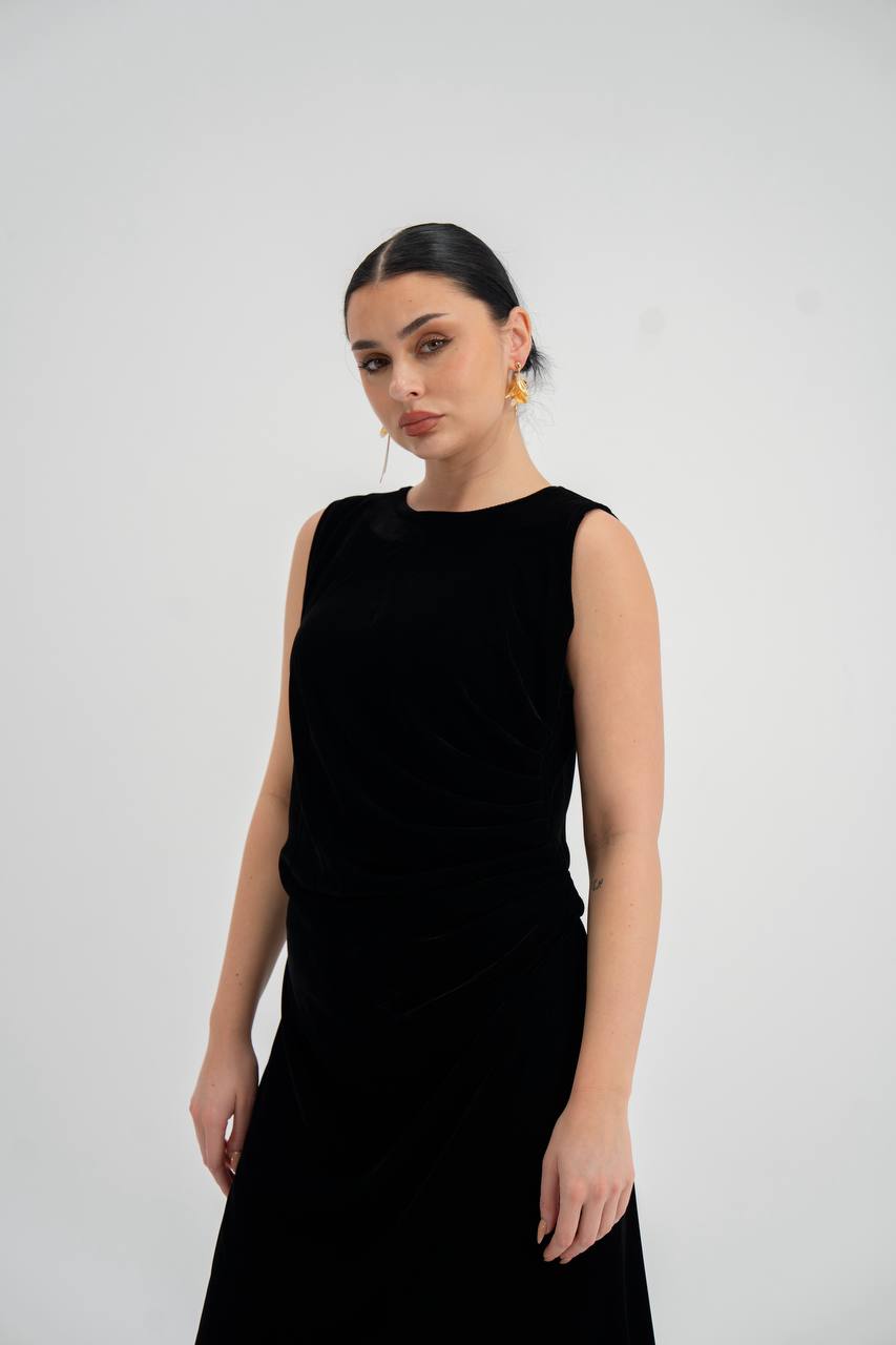 black crepe dress. C:226 Black