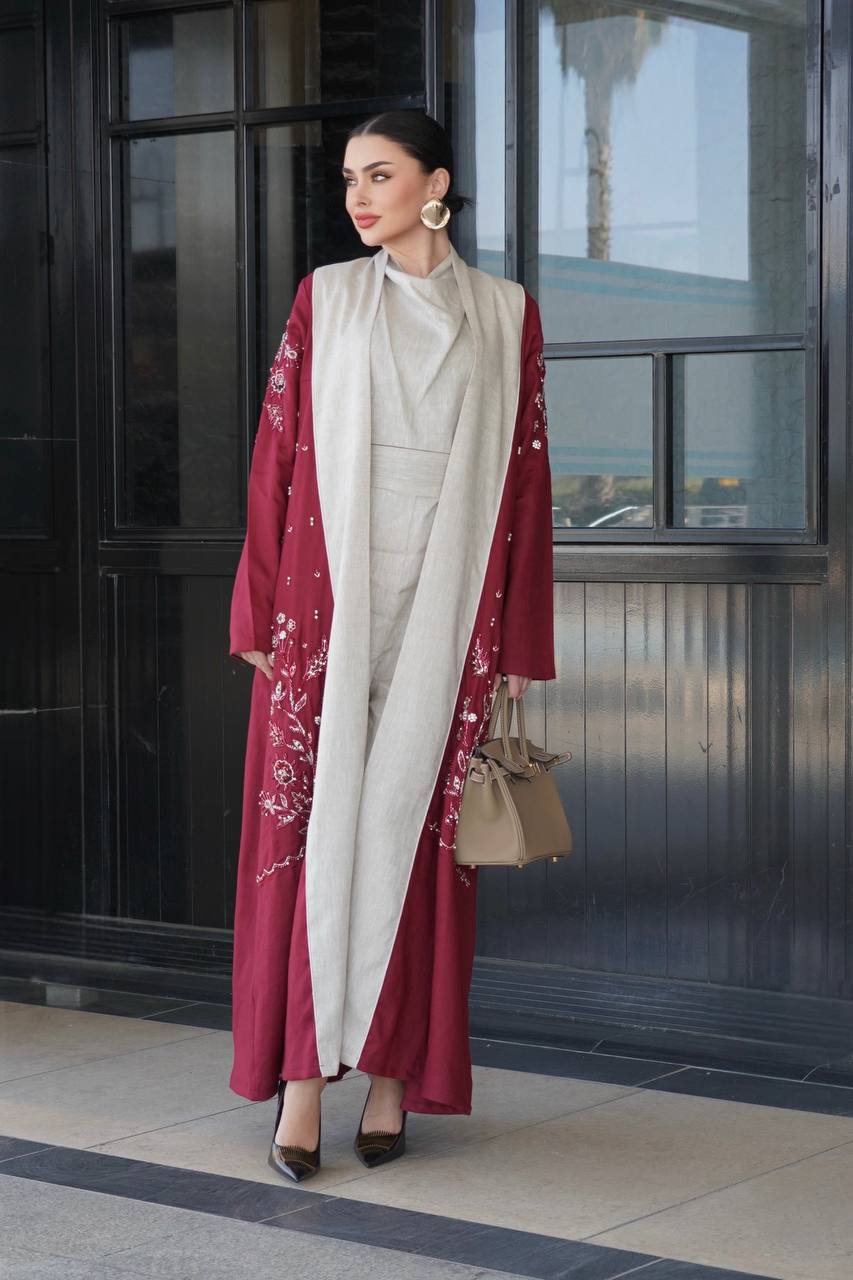 عباية لينن باللون العنابي مع شك يدوي . C:6753