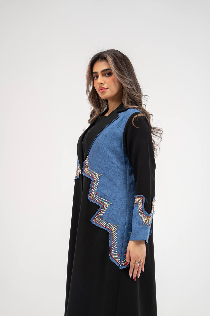 عباية بليزر كريب باللون الاسود مع شك يدوي C:6771