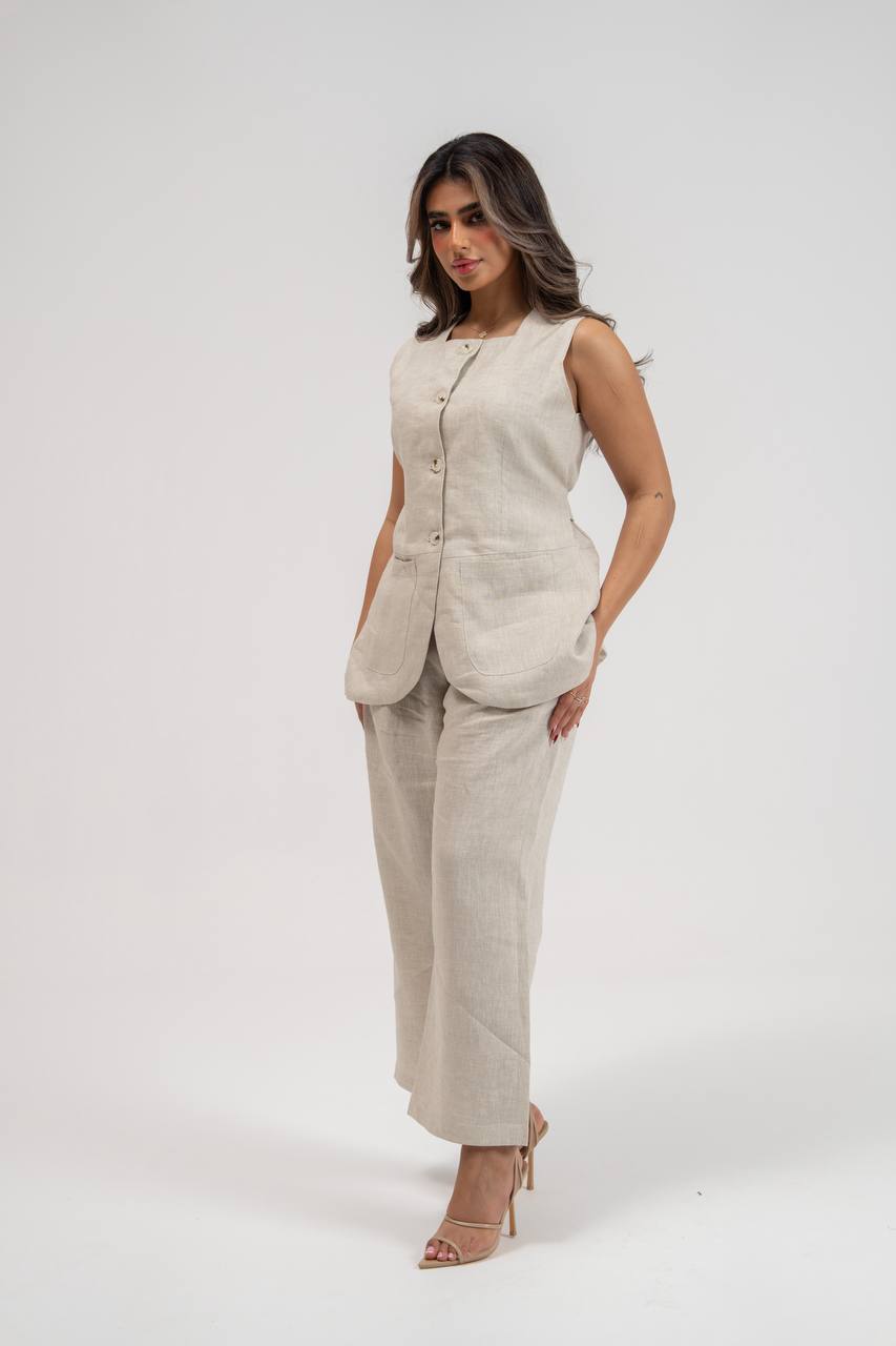 Vest and trousers set, beige linen. C:230