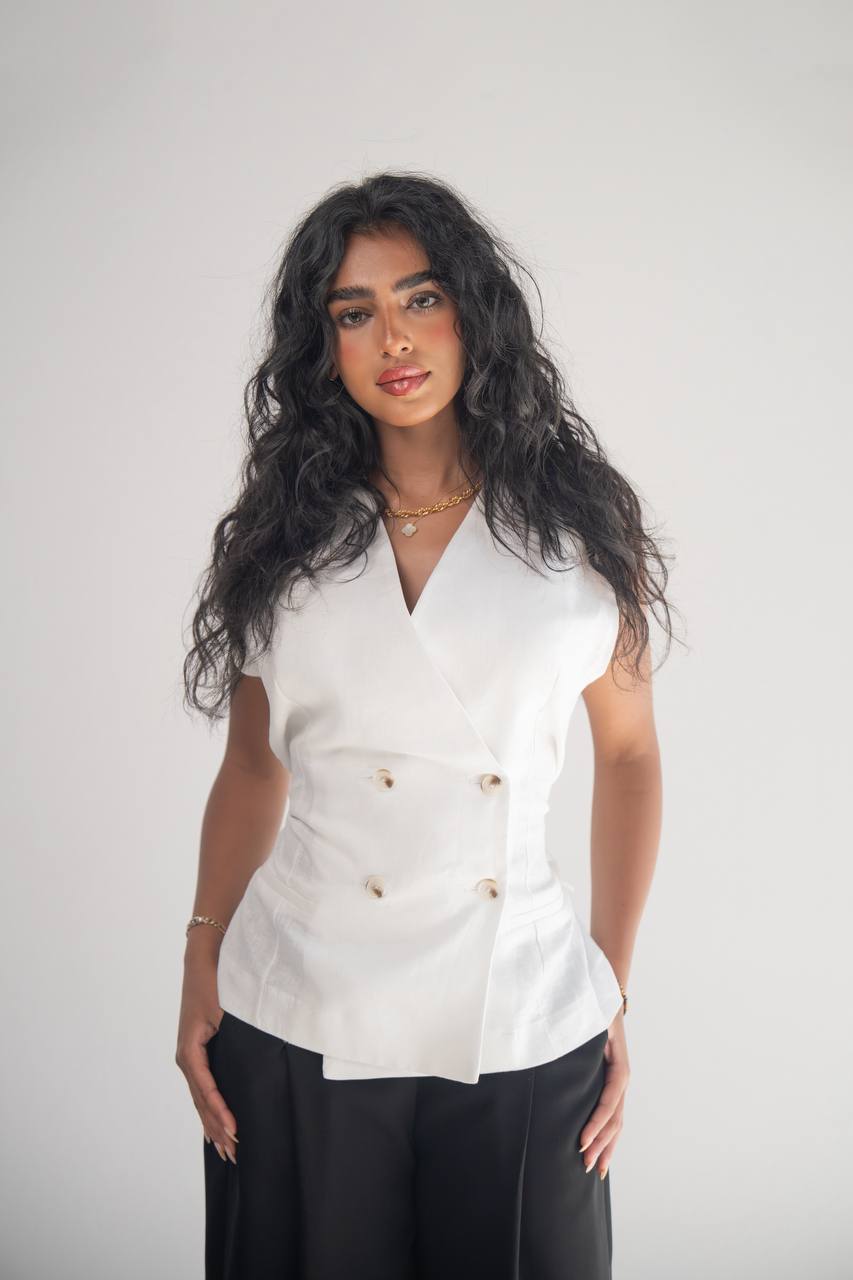 White linen vest set with black crepe pants C:206