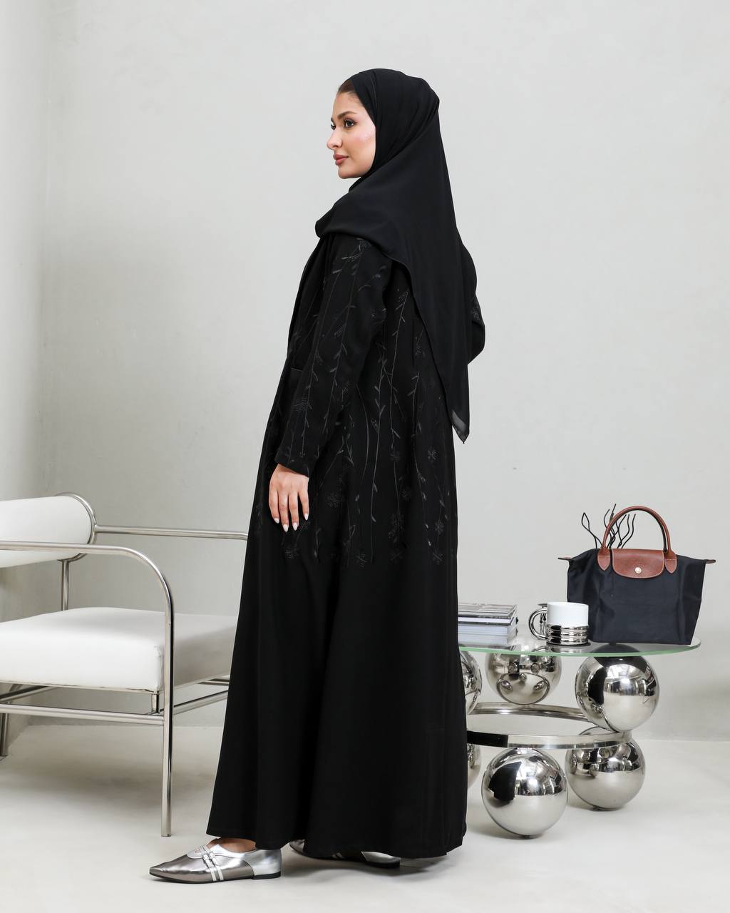 Black crepe blazer abaya with embroidery C:6658